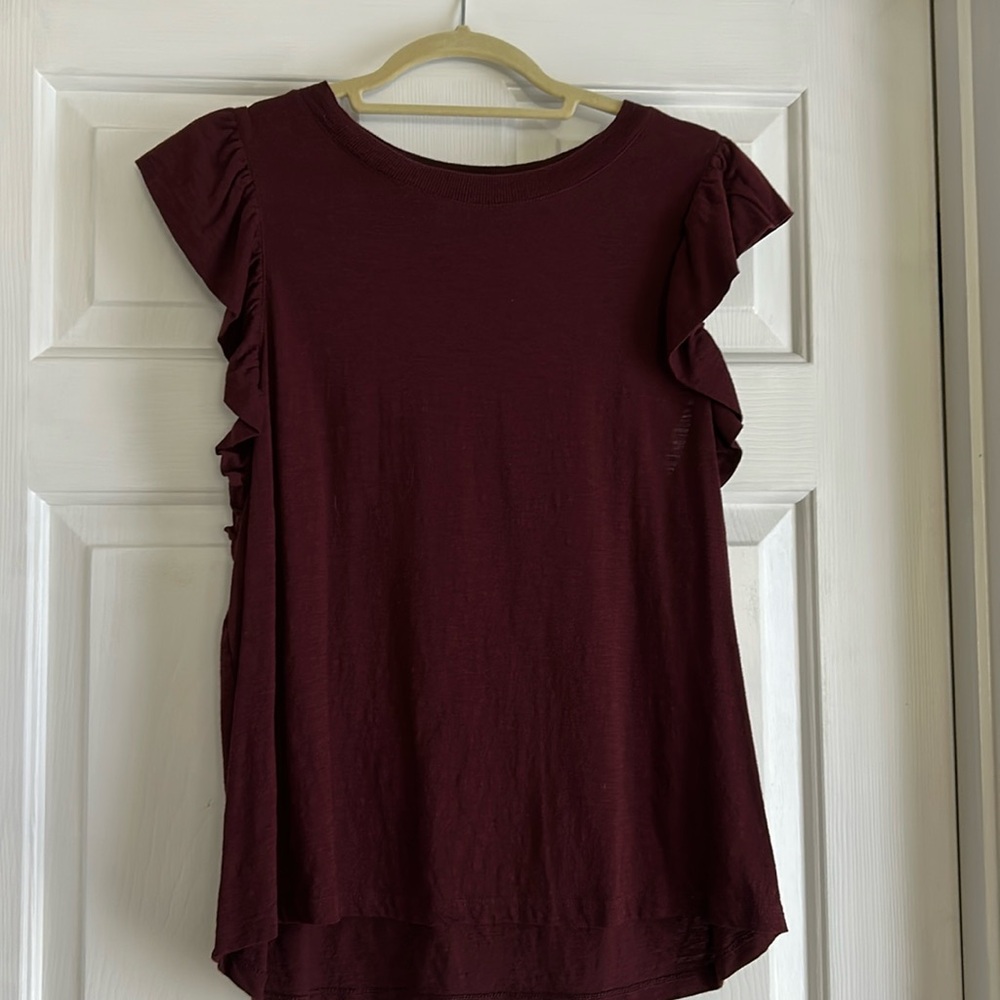 Banana Republic Factory tshirt